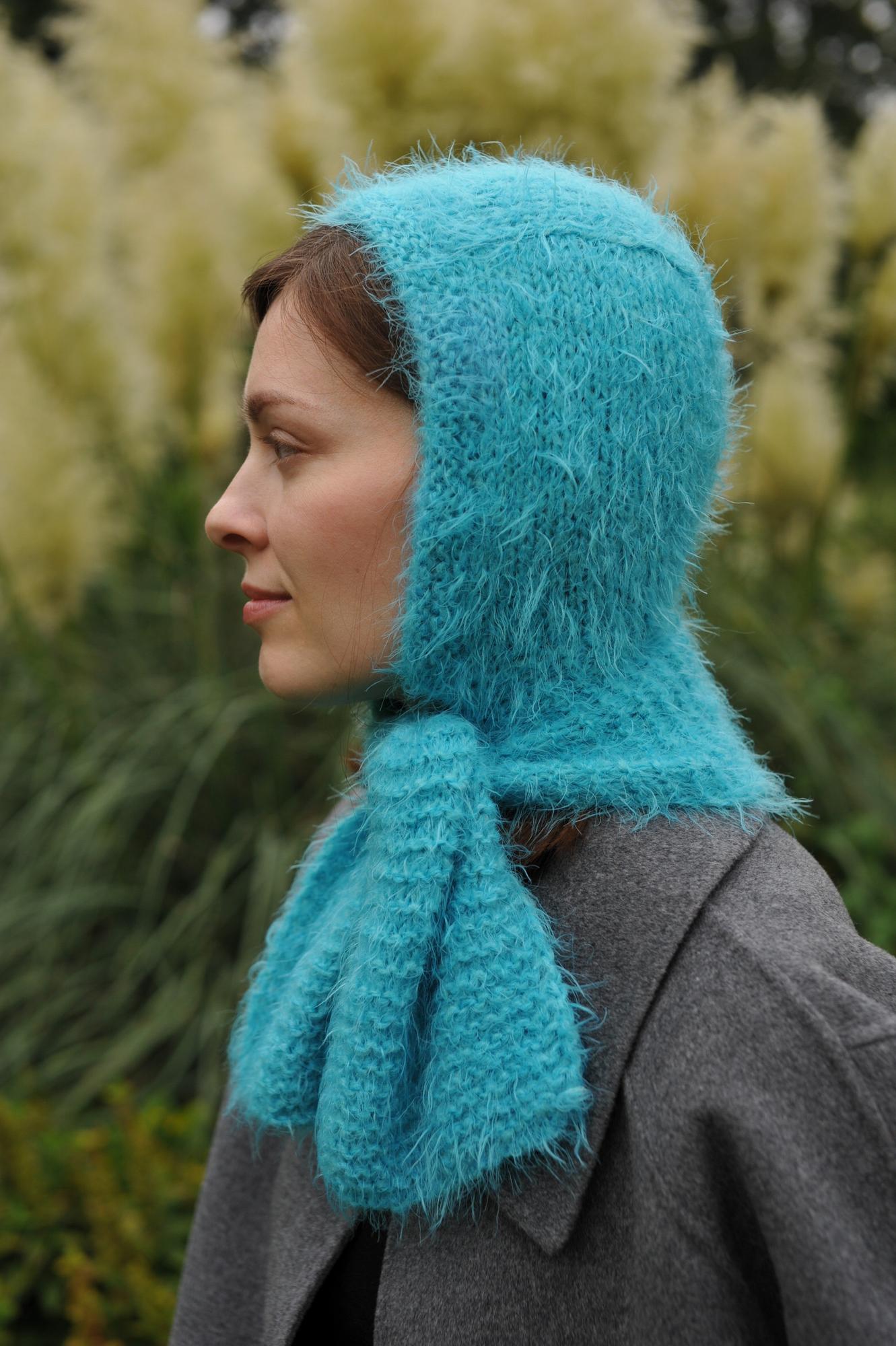Turquoise scarf bonnet
