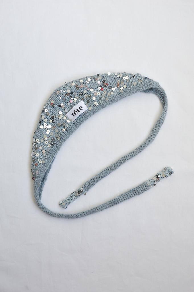 Мини-чепчик с пайетками цвета талой воды