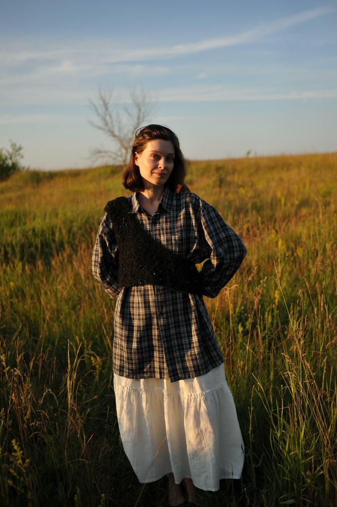 Топ на одно плечо фактурный черный