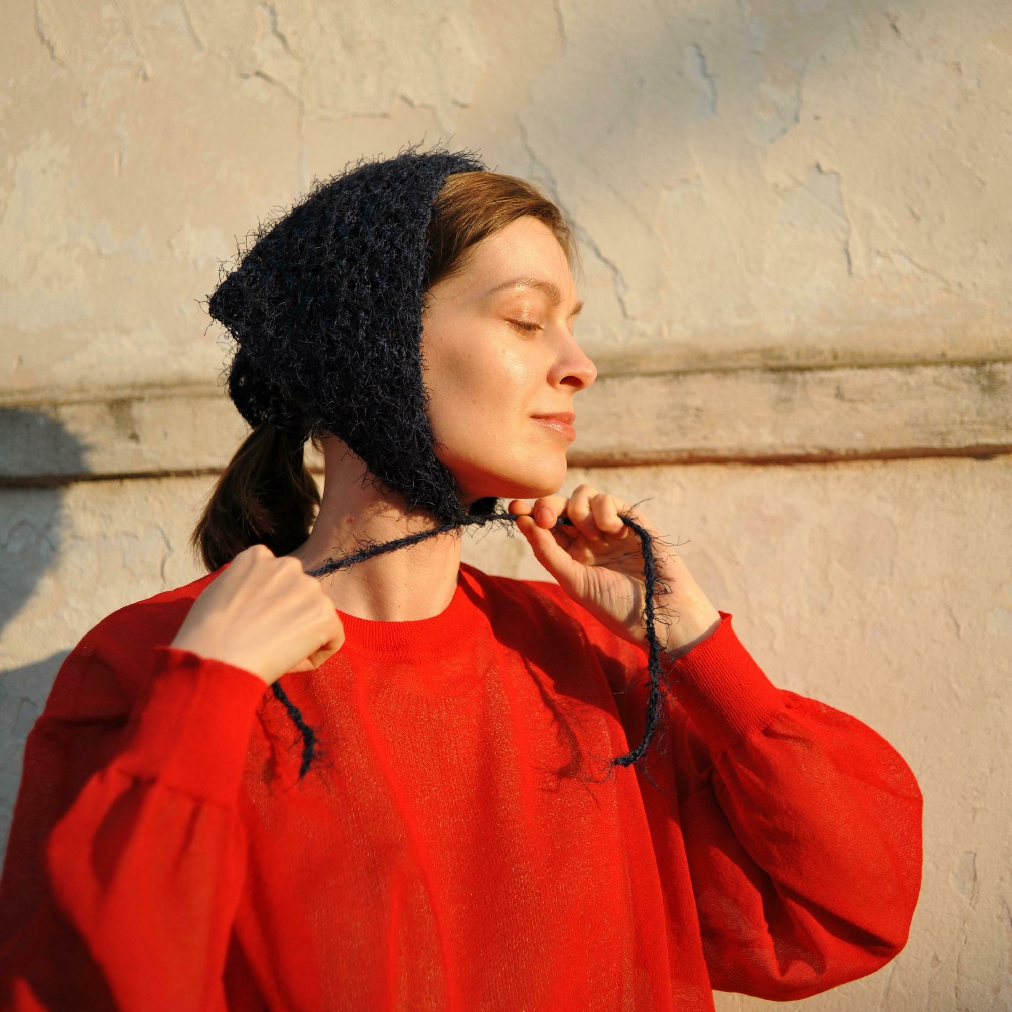 Косынка из фактурного льна темно-синяя