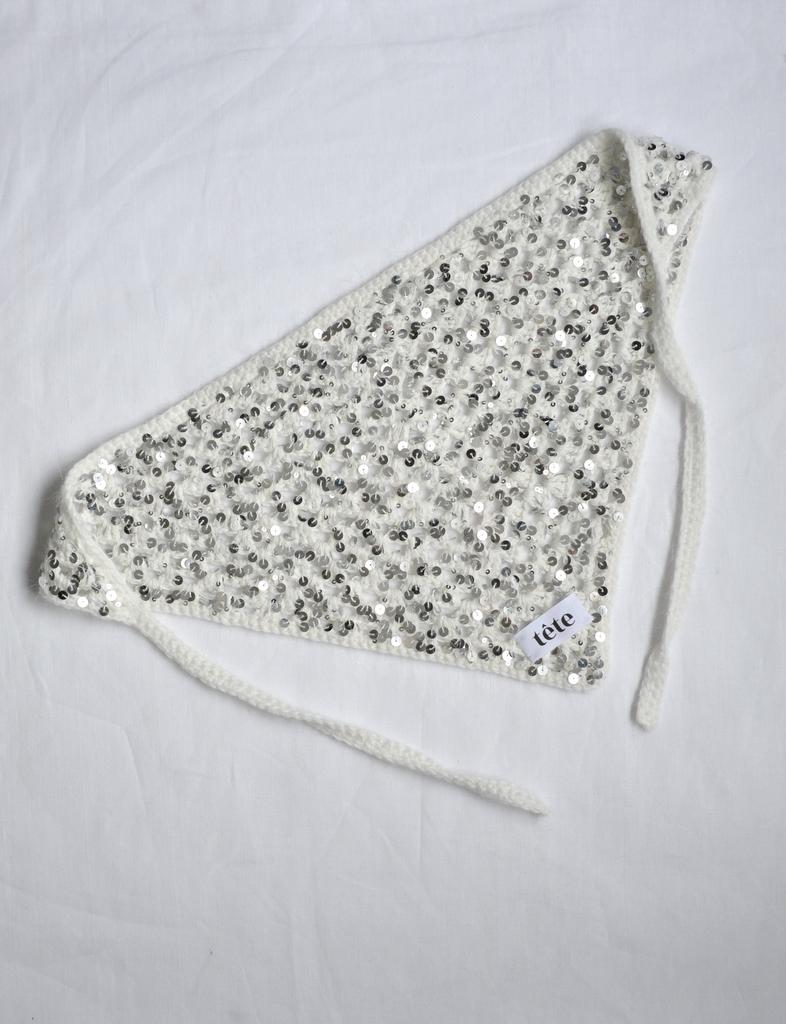 Косынка с пайетками молочная (пух кролика)