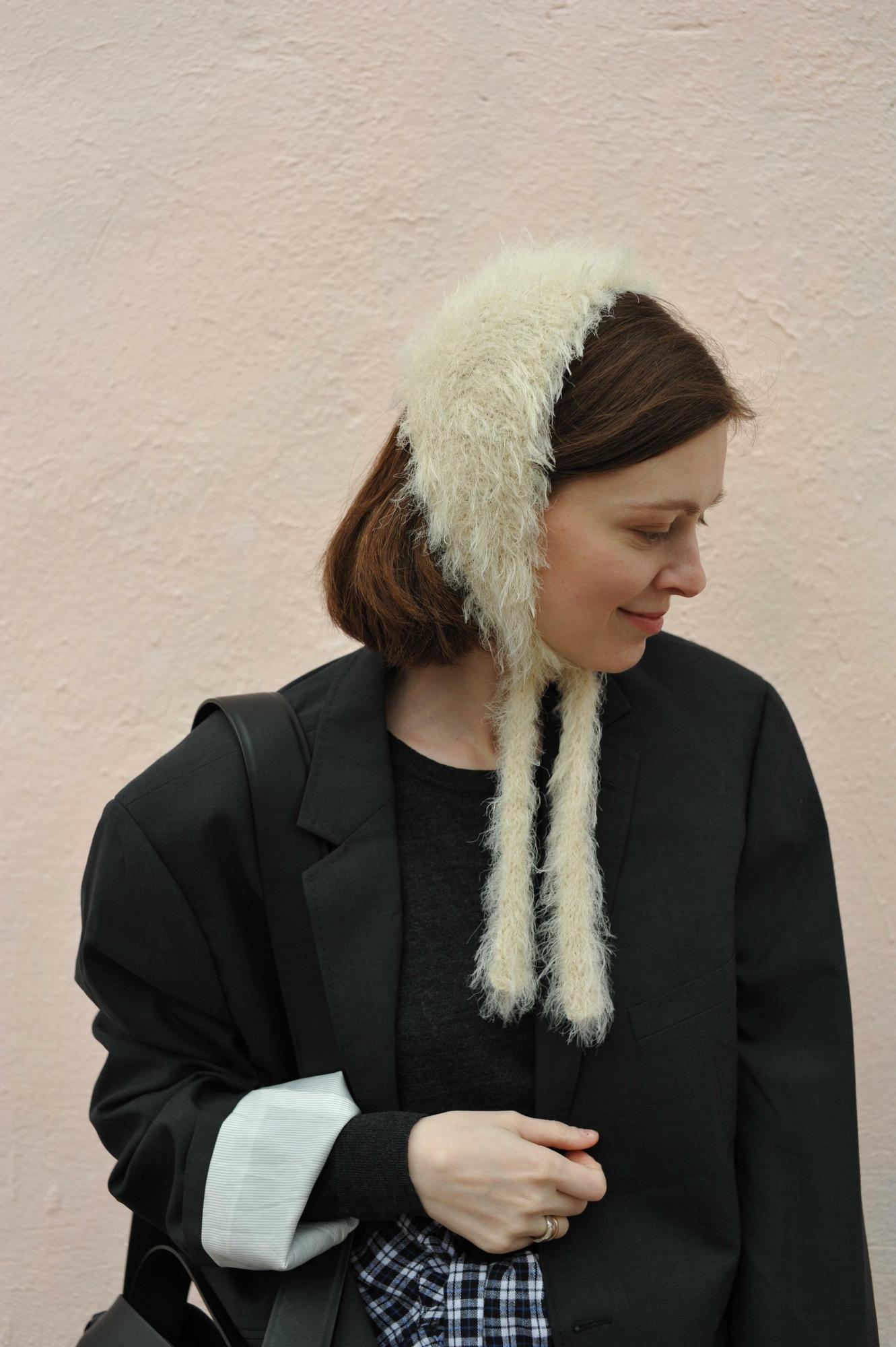 Мини-чепчик пушистый молочный