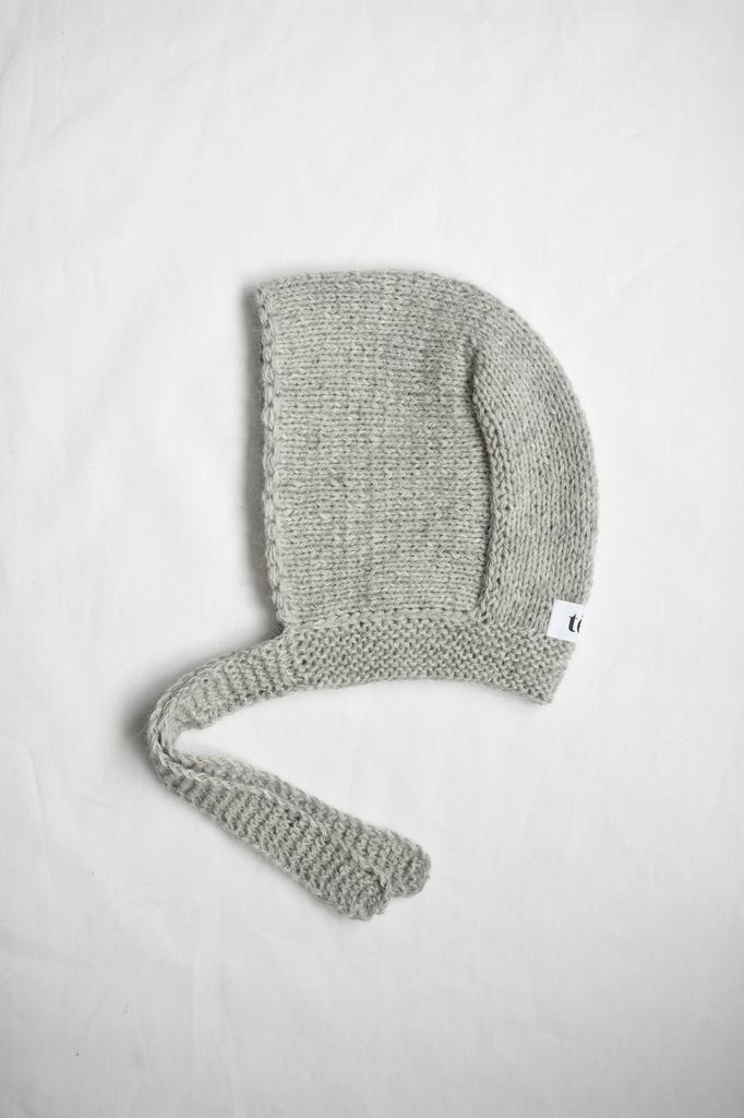 Чепчик светло-серый из пуха норки