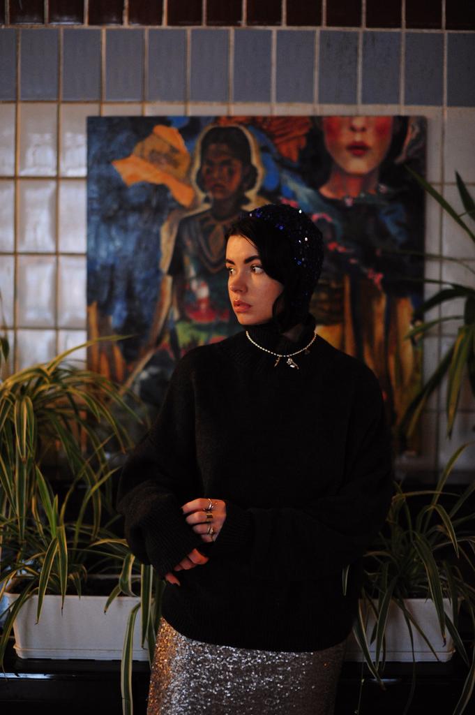 Чепчик с пайетками синий