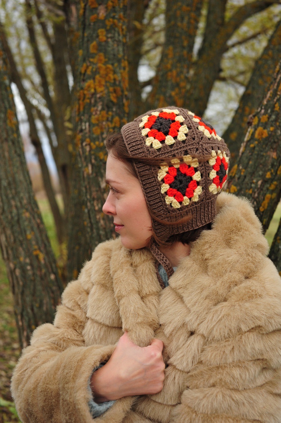 Чепчик кроше светло-коричневый