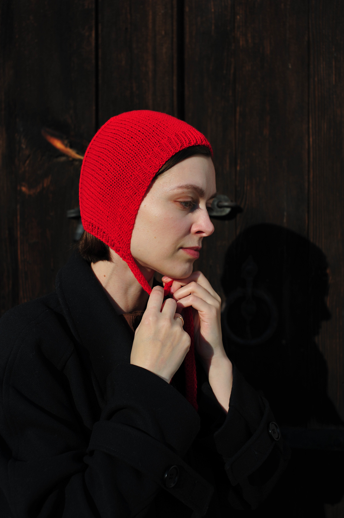 Чепчик из 100% мериносовой шерсти красный