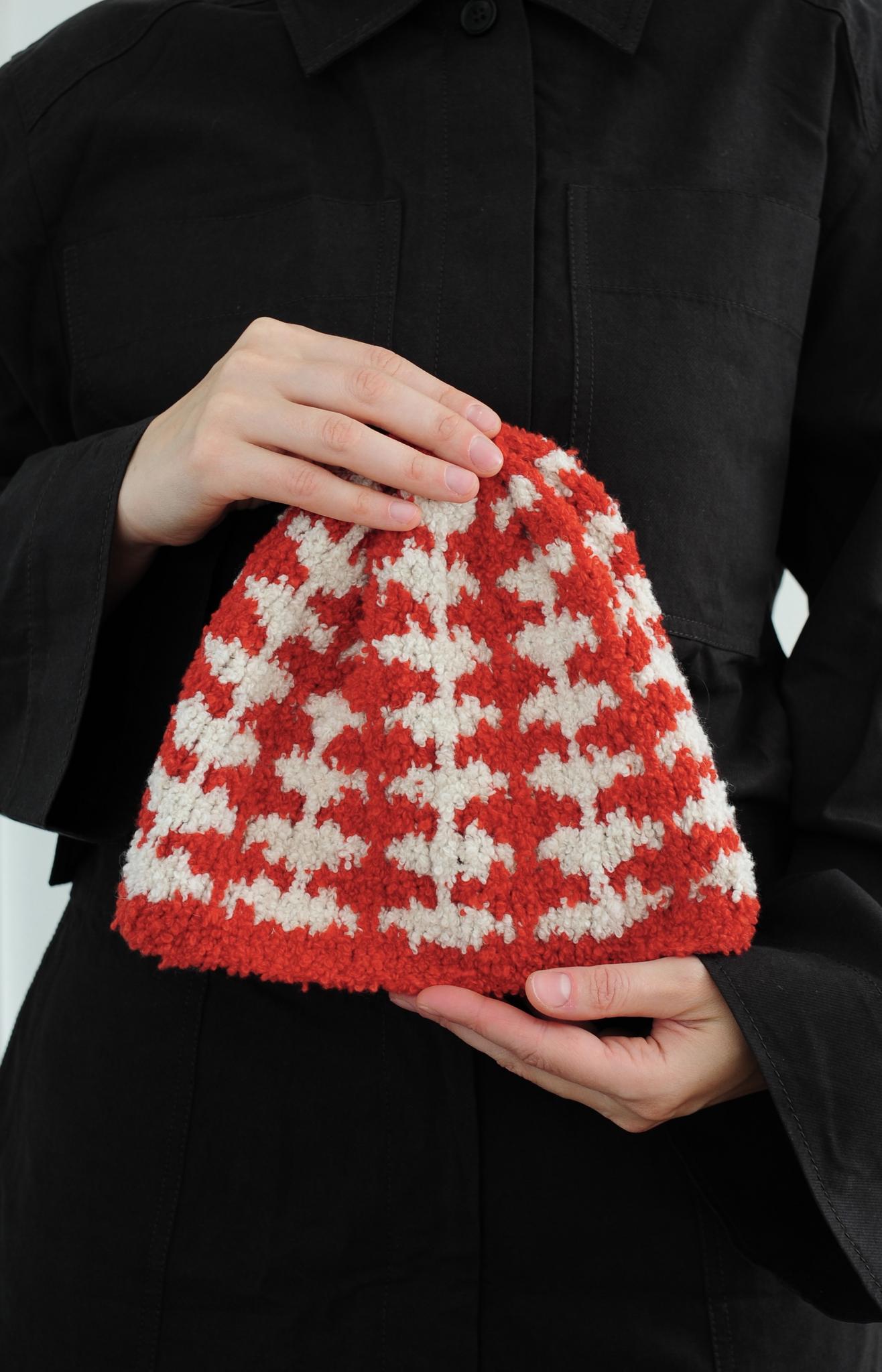 Crab hat