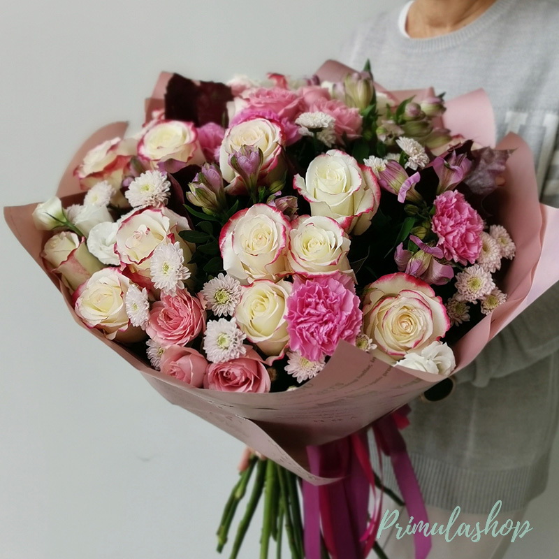 MIX-021 МИКС БУКЕТ  "РОЗОВЫЙ РУМЯНЕЦ".