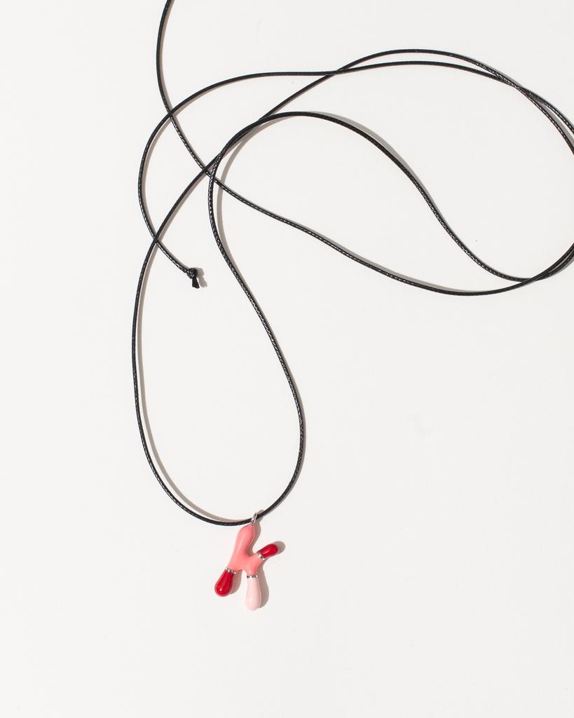 Шнурок с буквой