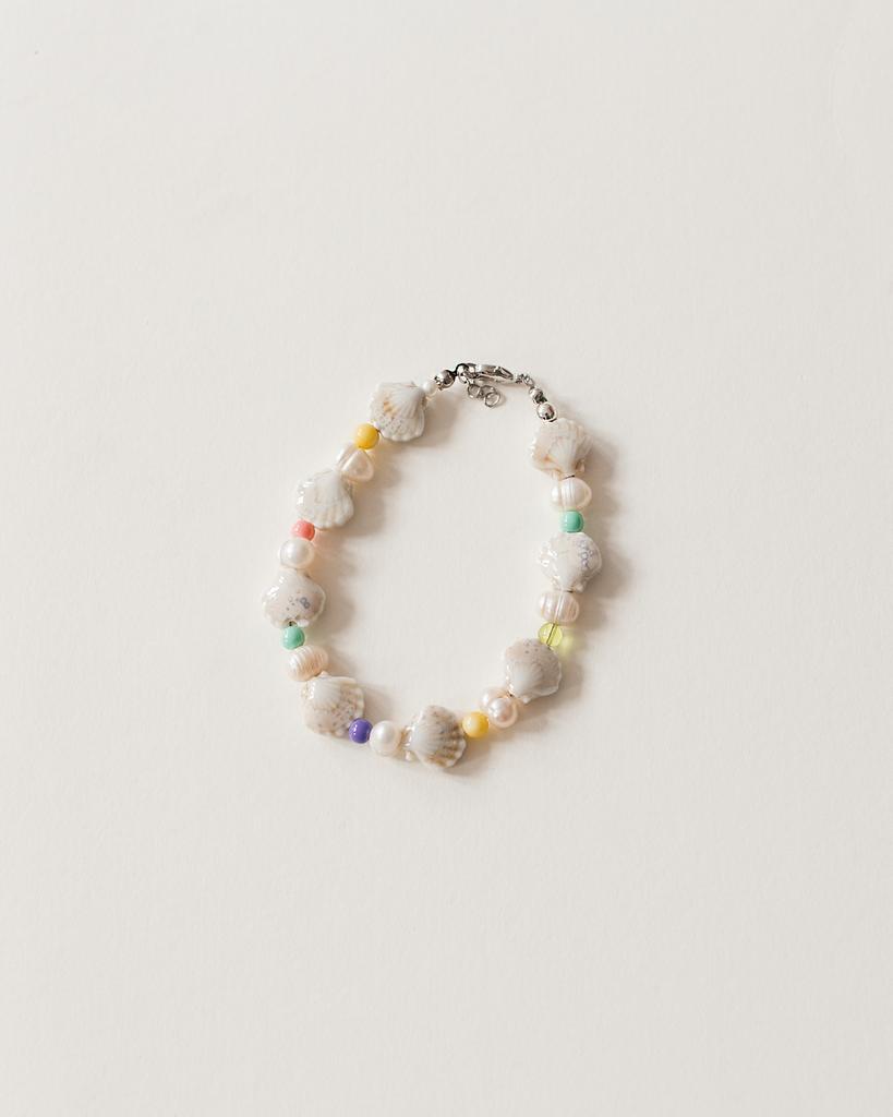 Браслет с ракушками