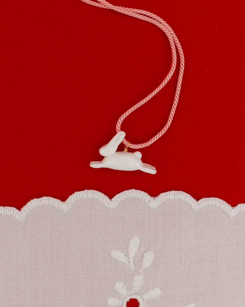 Шнурок Зайчик