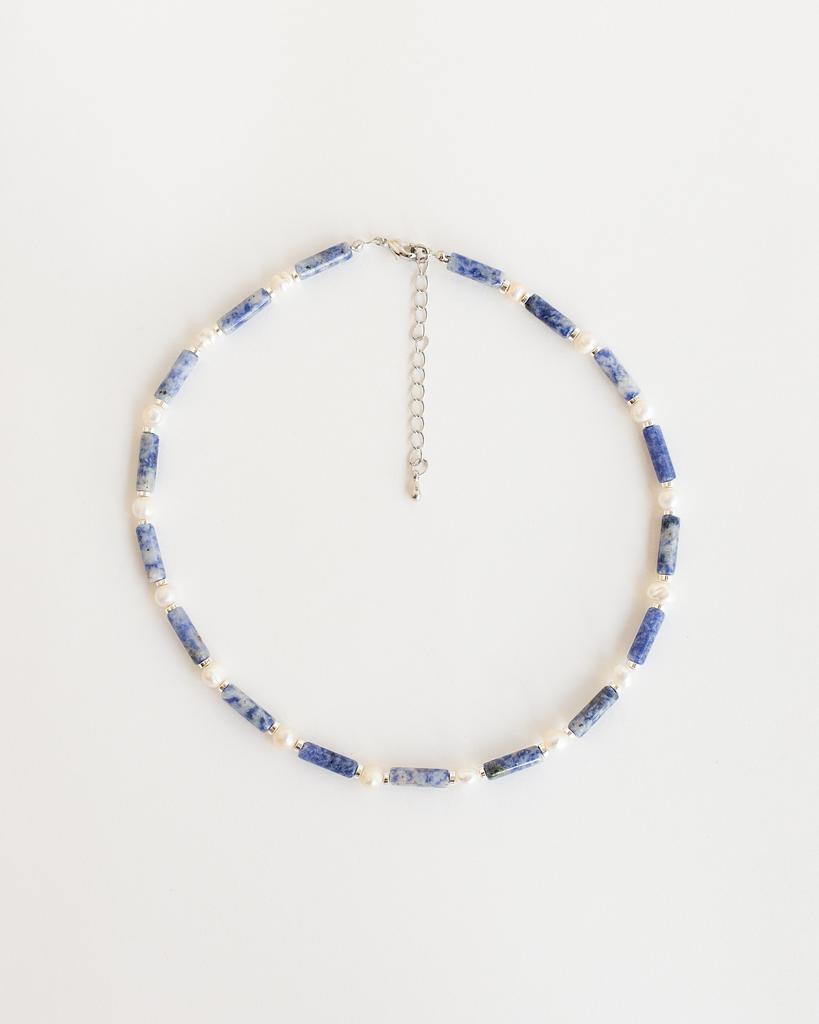 Чокер из содалита и жемчуга