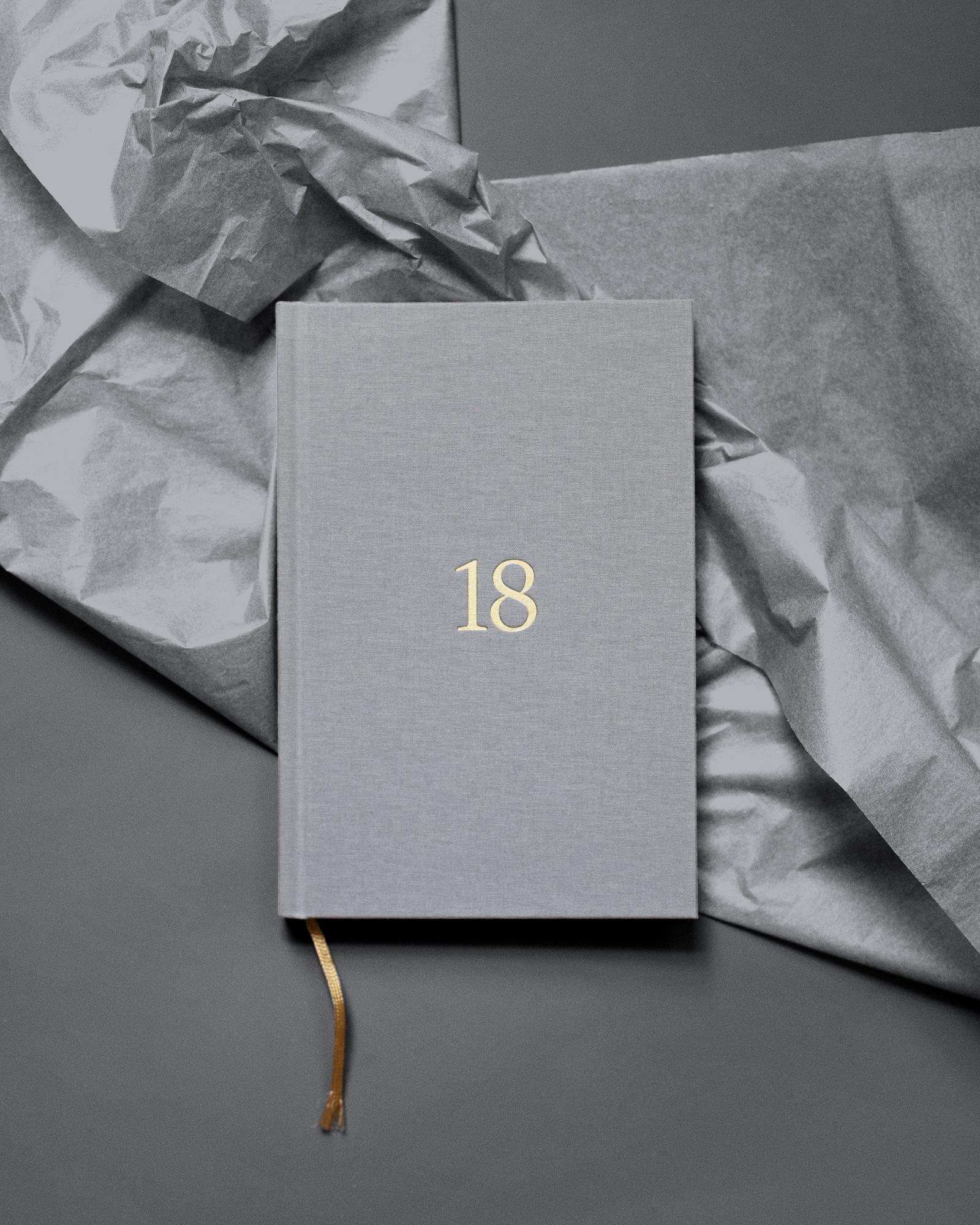 Книга Твои 18 (Туман)