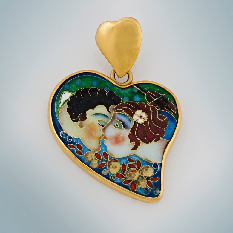 КУЛОН "ЛЮБОВЬ"