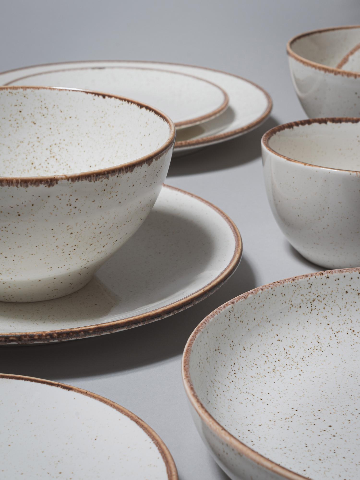 Набор на 4 персоны / 17 предметов Seasons (бежевый)