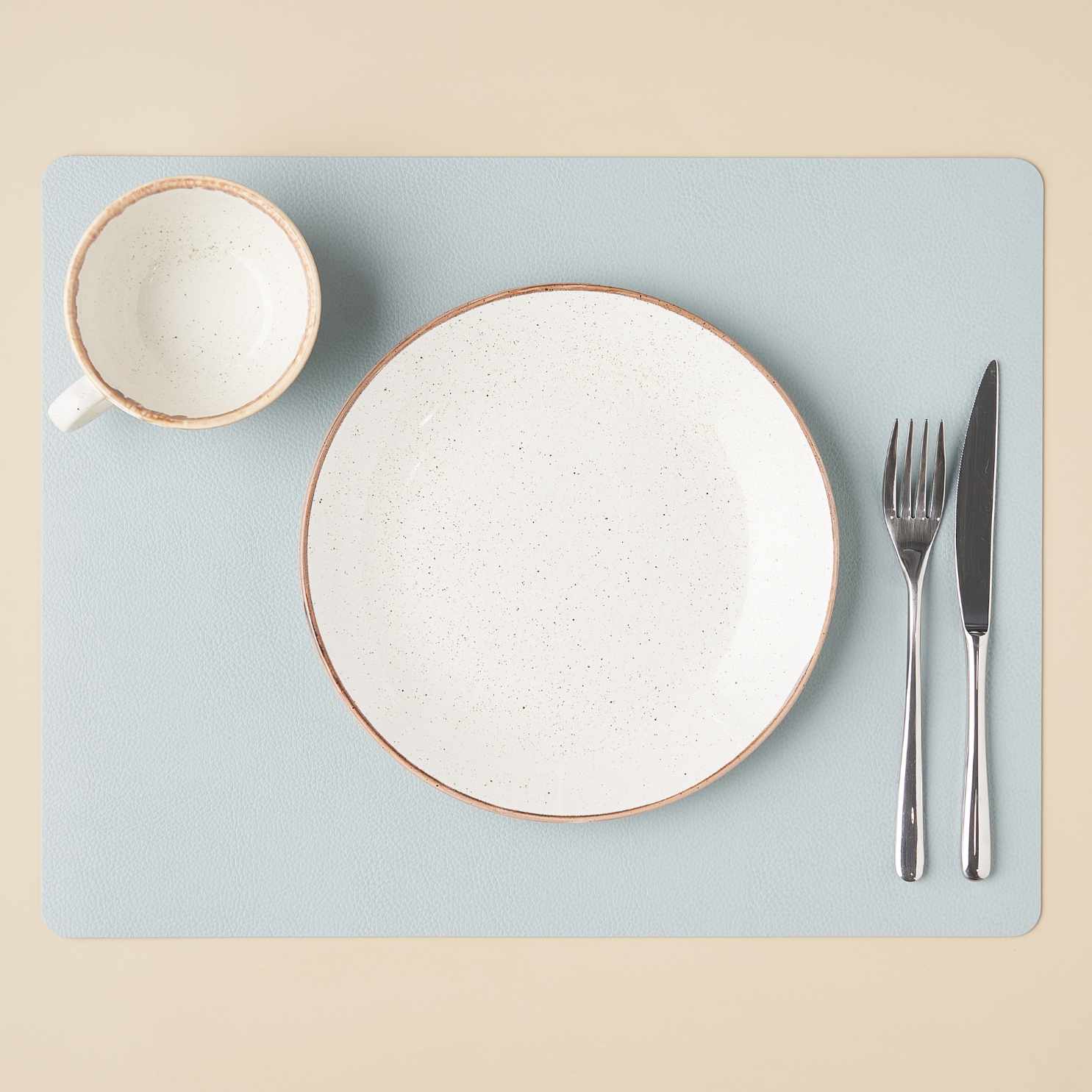 Сервировочная салфетка прямоугольная из кожи 45х35 см (светло-серый) SKINNATUR