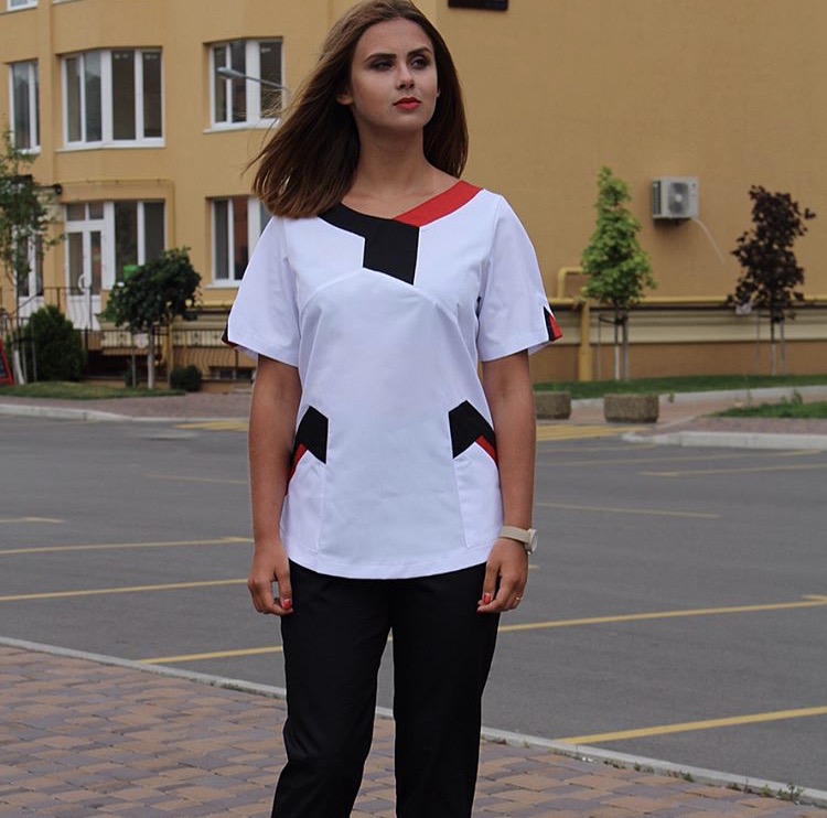 Костюм медицинский женский "Монреаль", бел./черн., РАСПРОДАЖА ОСТАТКОВ