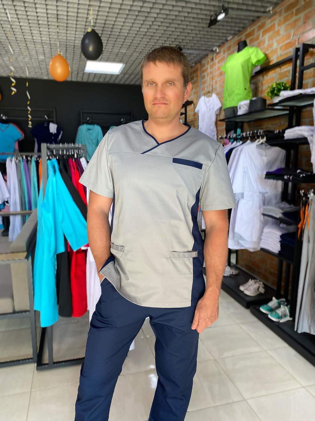 Костюм медицинский  мужской "Максим", серый/т. синий, РАСПРОДАЖА ОСТАТКОВ