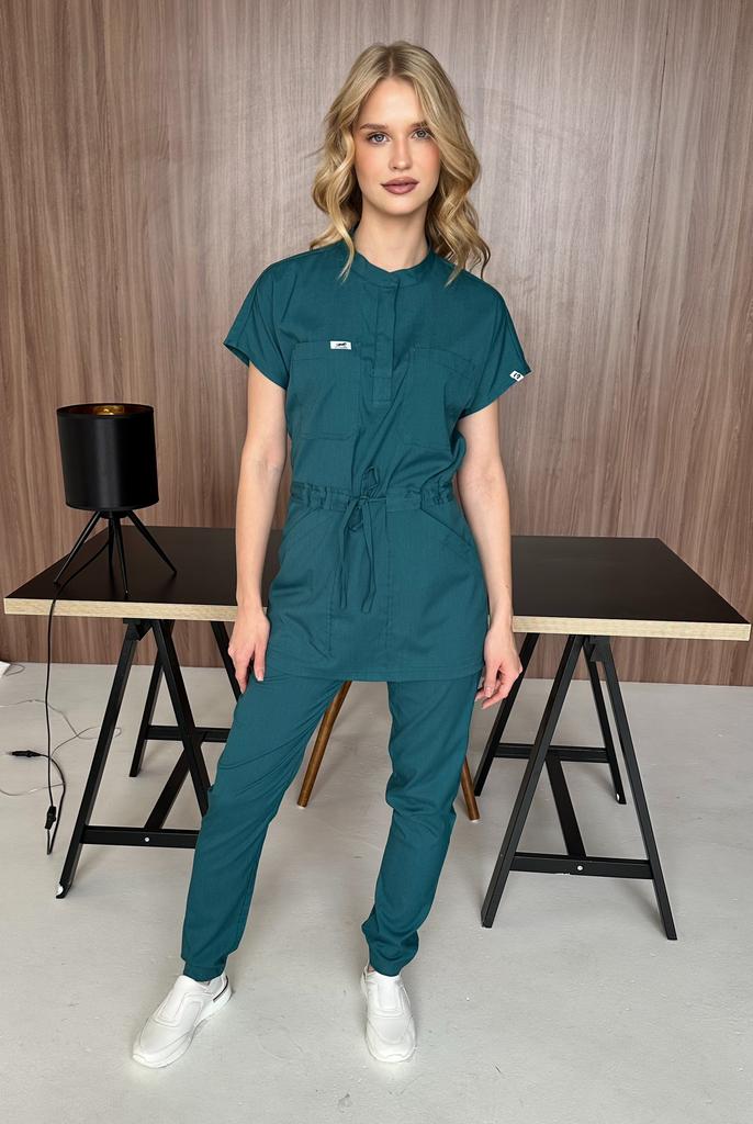 Костюм медицинский женский "Ода", вискоза, брил. зеленый