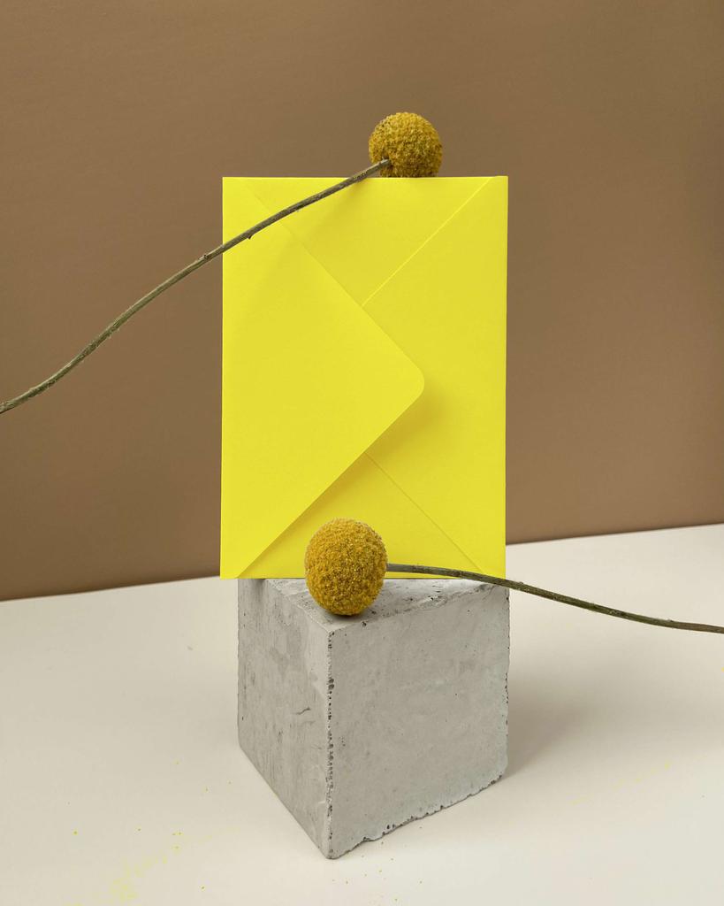 Конверт Ярко-желтый