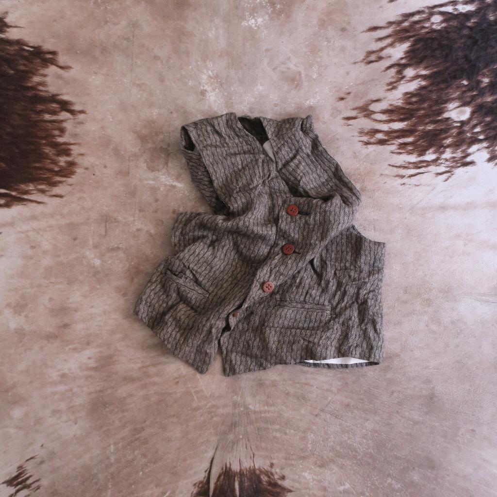 Vest #0 in dark herringbone wool-linen blend