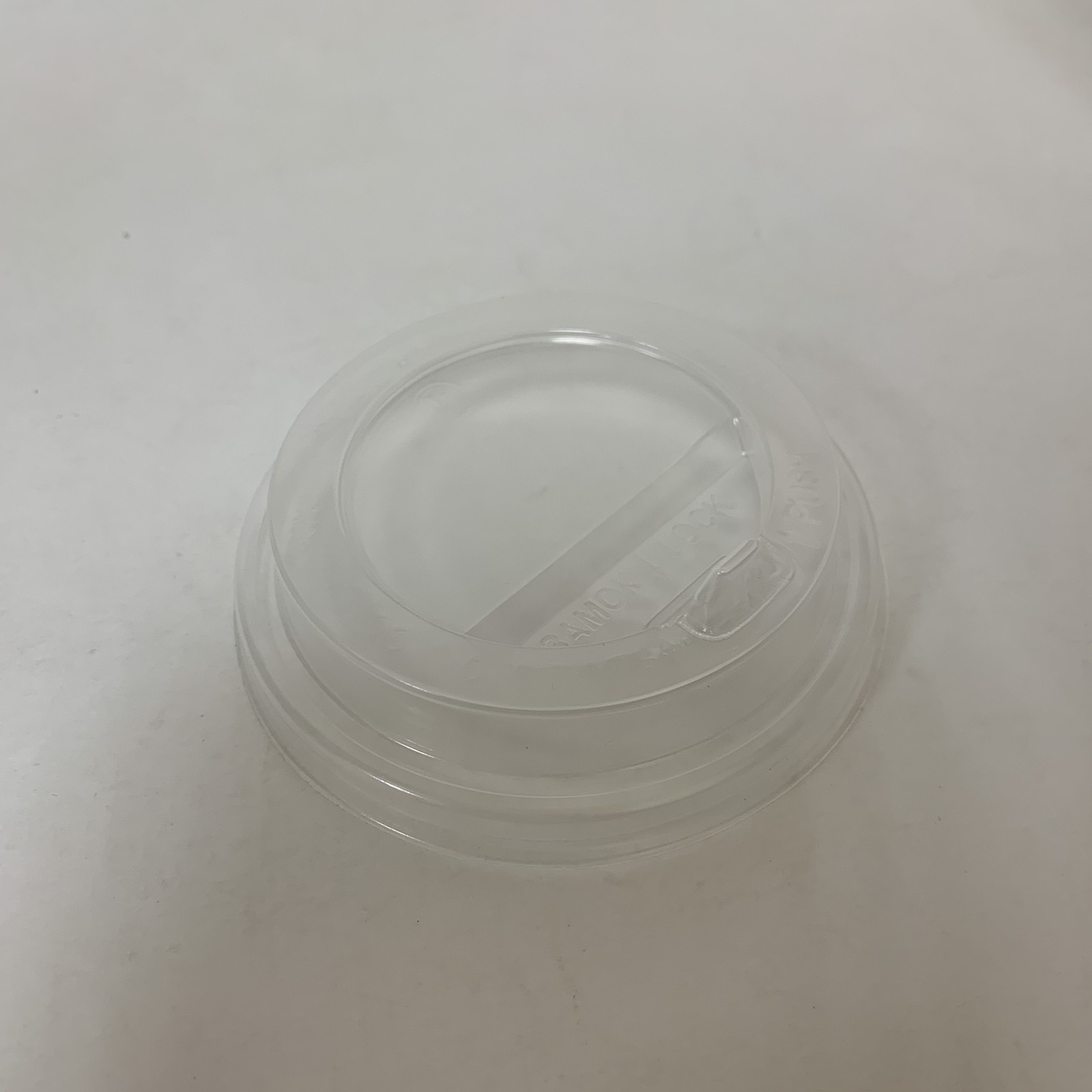 Крышка 90 мм, прозрачная, с закрывающимся питейником, 100 штук/упак.