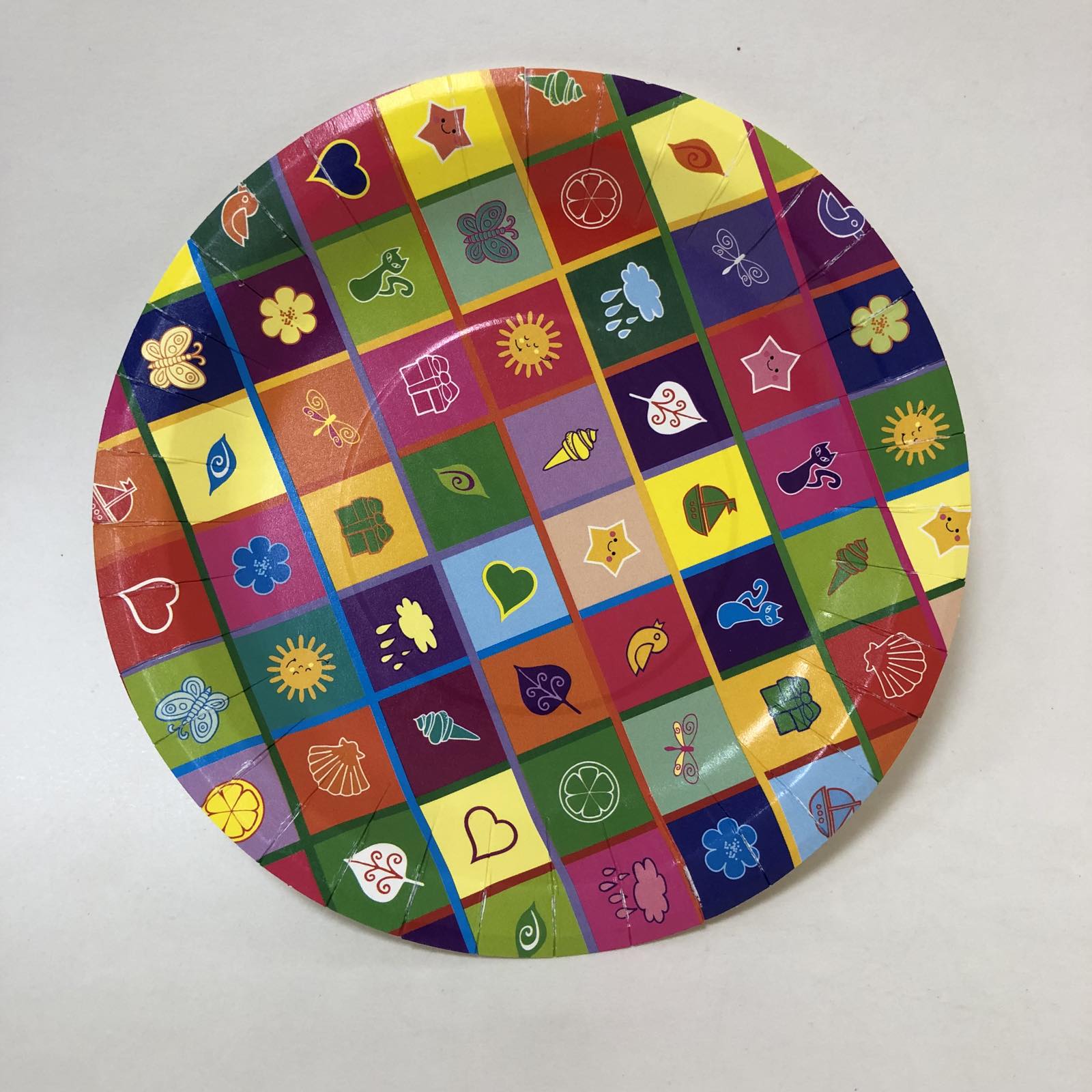 Тарелка бумажная круглая большая  228 мм, ДЕТЯМ  100 штук/упак.