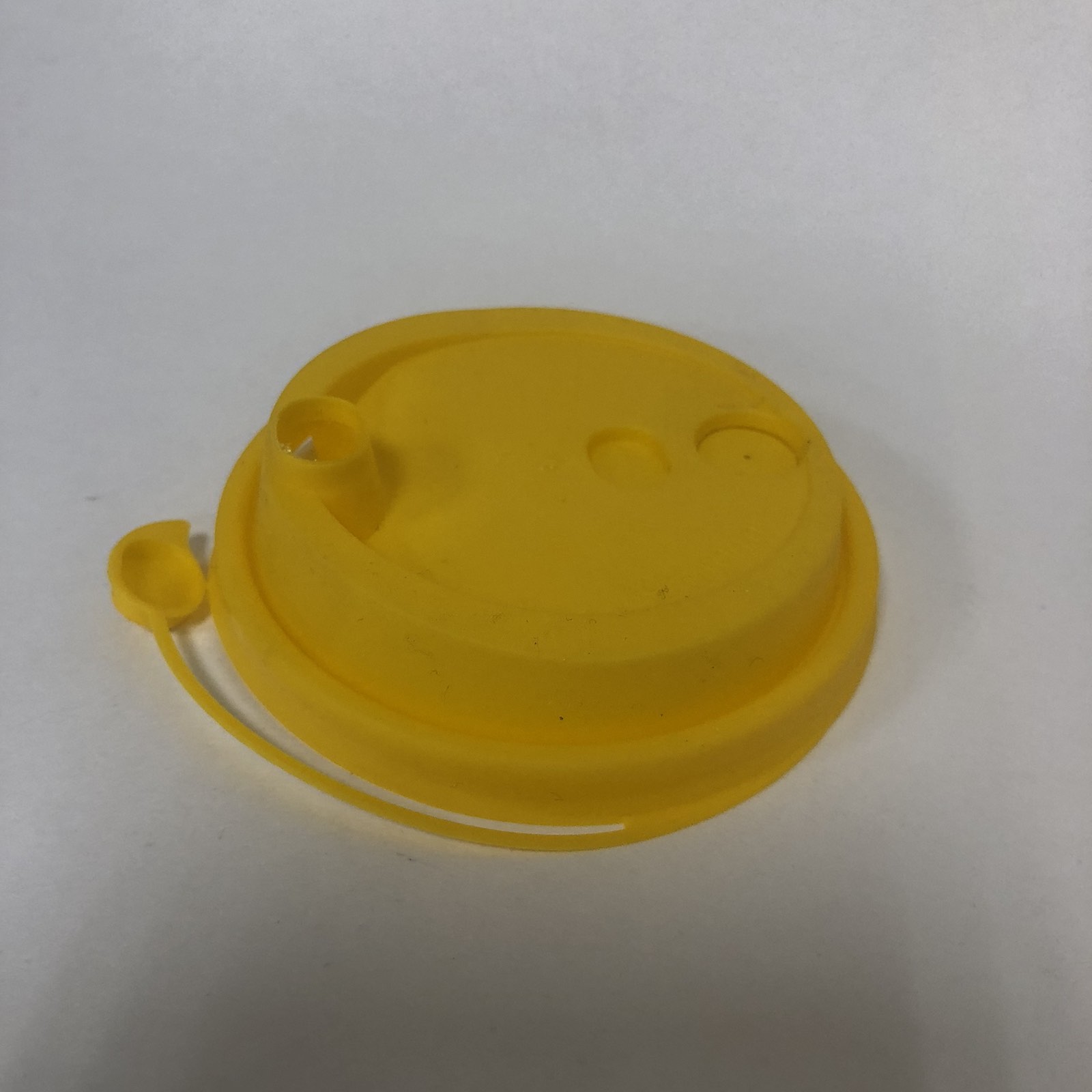 Крышка  ФЛИП ТОП 80 мм, Желтая, ВЗЛП, 50 штук/упак.