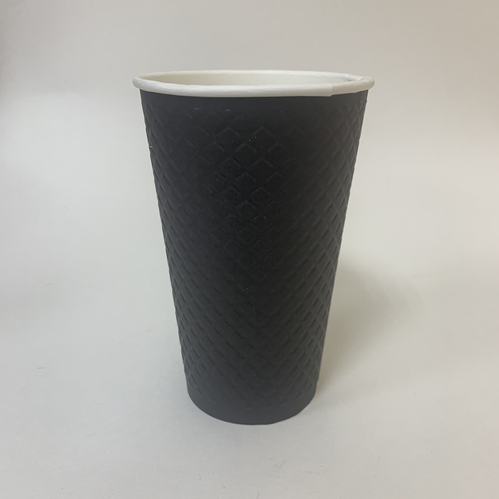 Стакан бумажный 400/530 мл «Waffle Black», двухслойный, 25 штук/упак.