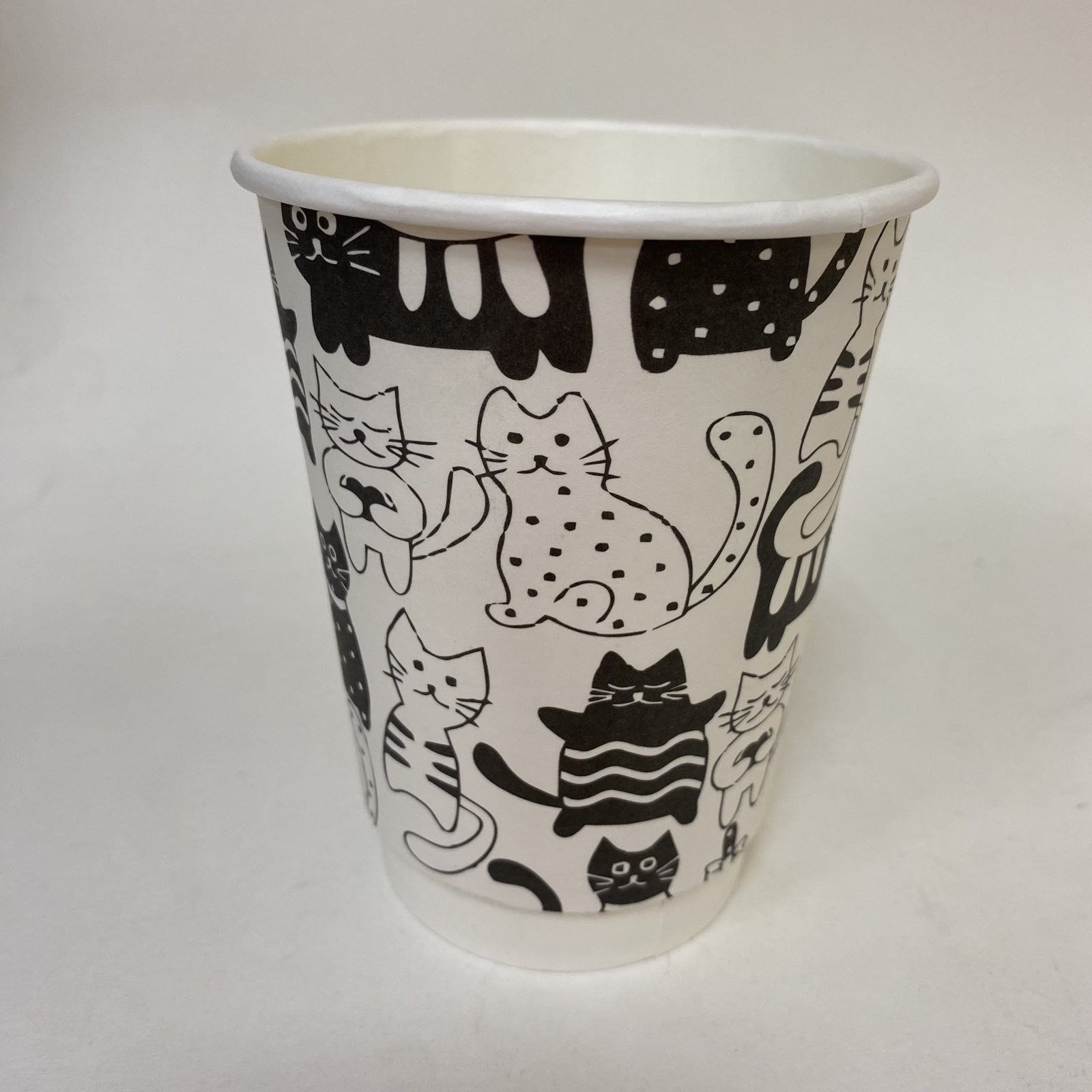 Стакан бумажный 350/400 мл «Котики», двухслойный, 15 штук/упак.