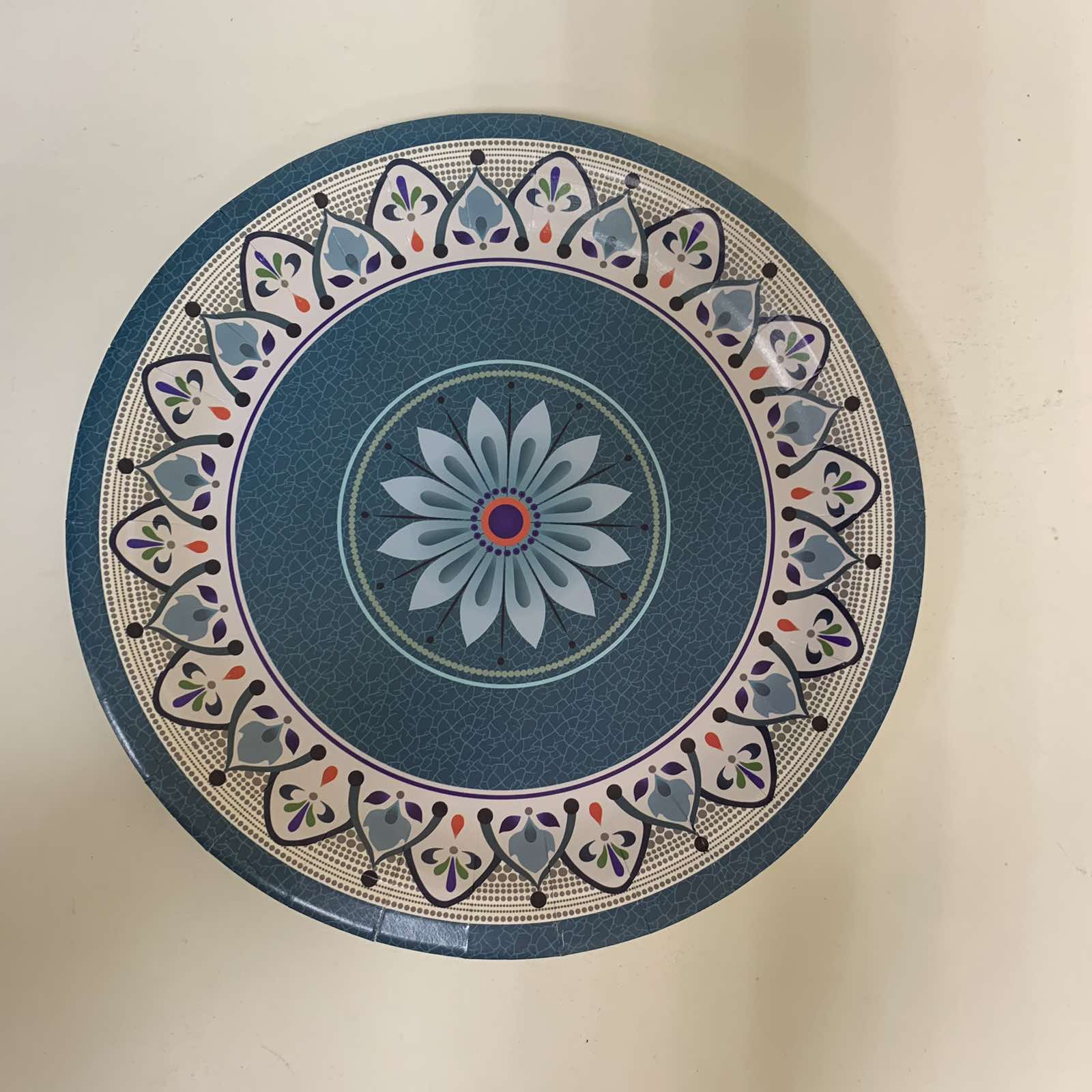 Тарелка бумажная круглая большая  228 мм, "Цветок бирюзовый" 100 штук/упак.