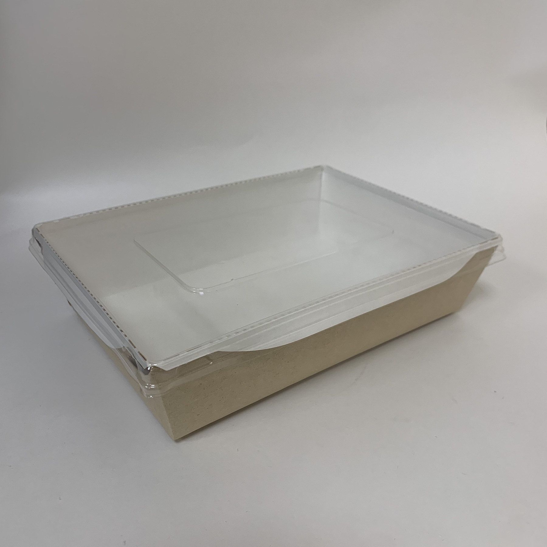 Салатник 600 мл с прозрачной плоской крышкой, крафт/белый, 50 штук/упак.