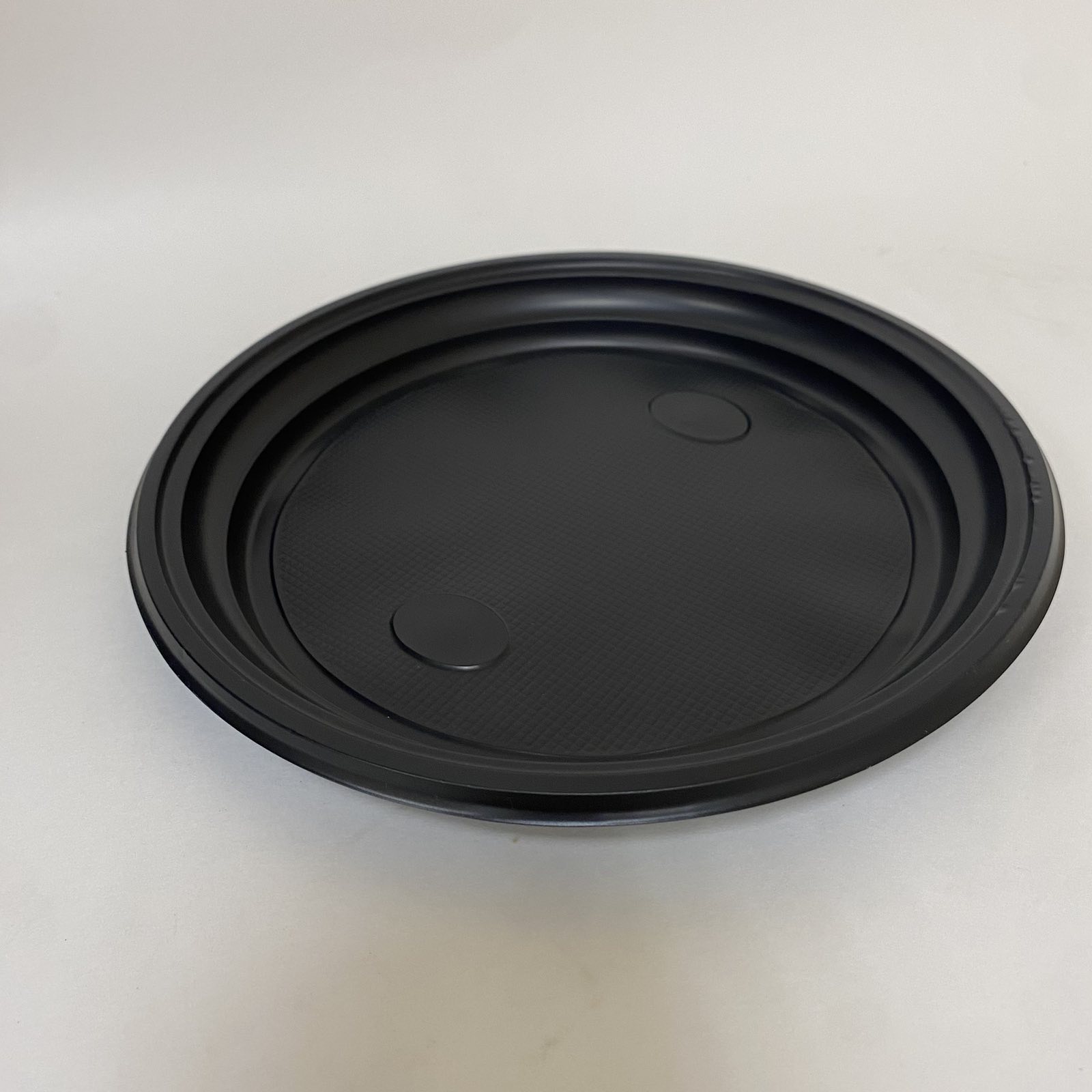 Тарелка 205 б/с черная РР 6,0 гр , 100 штук/упак.