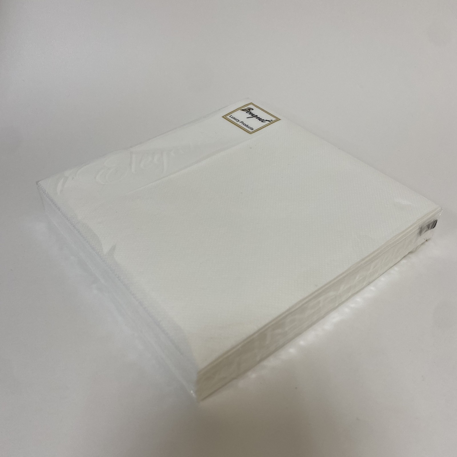 Салфетка бумажная двухслойная белая 33х33 см, 20 штук/упак.