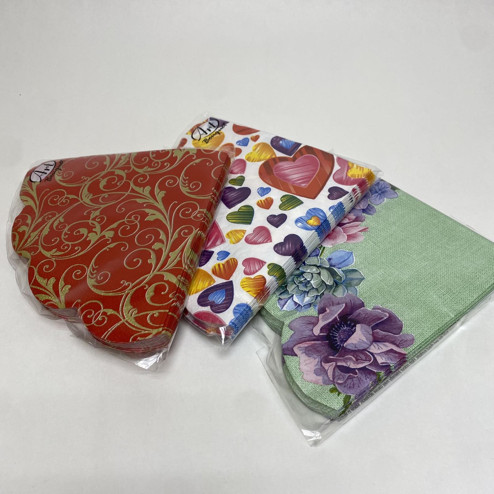 Салфетка бумажная трехслойная цветная Ф 32 см, 12 штук/упак.