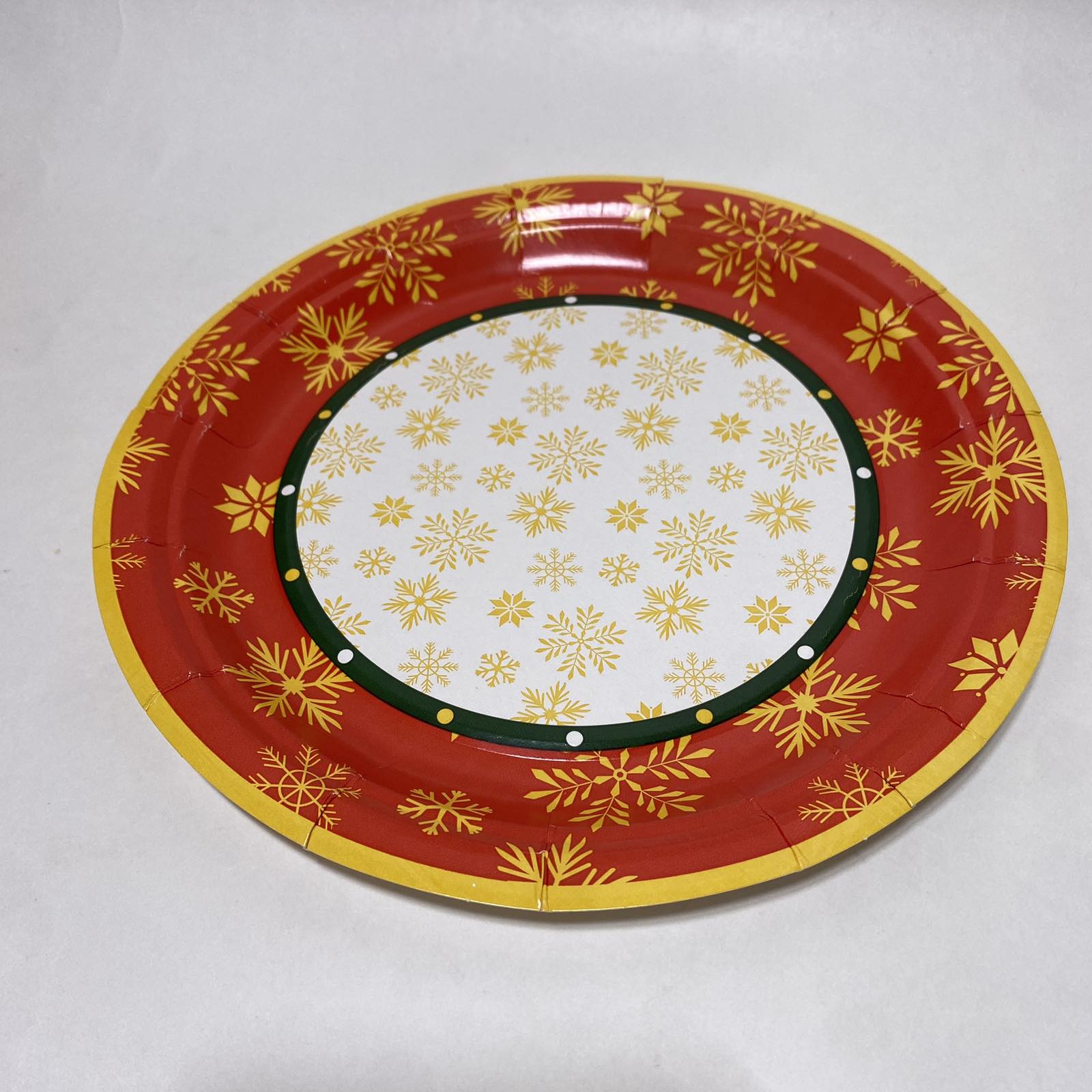 Тарелка бумажная  230 мм "Снежинки", 50 штук/упак.