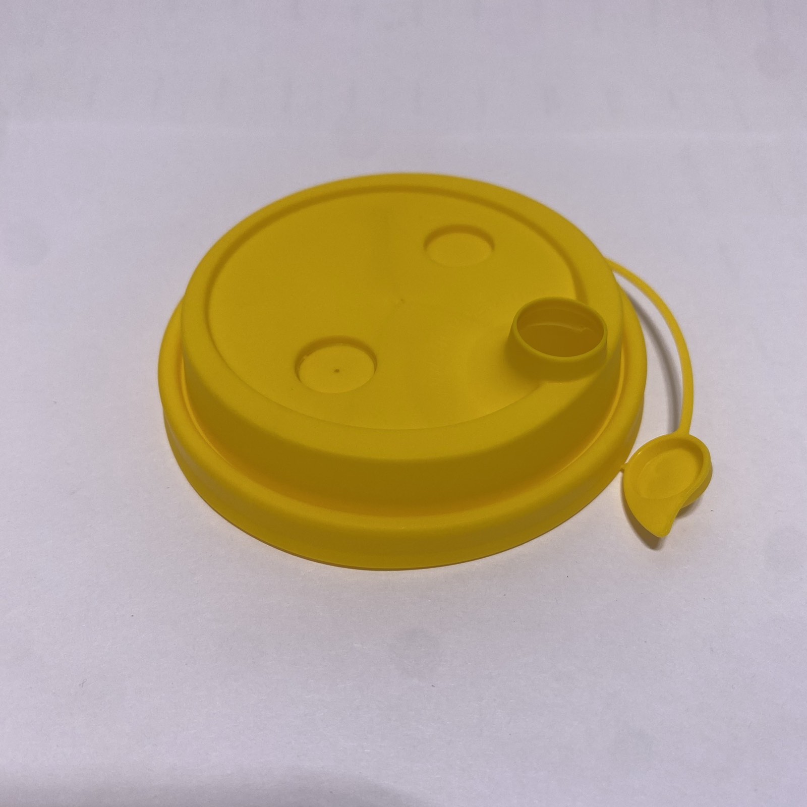 Крышка  ФЛИП ТОП 90 мм, СМАРТПЛАСТ Желтая, 50 штук/упак.