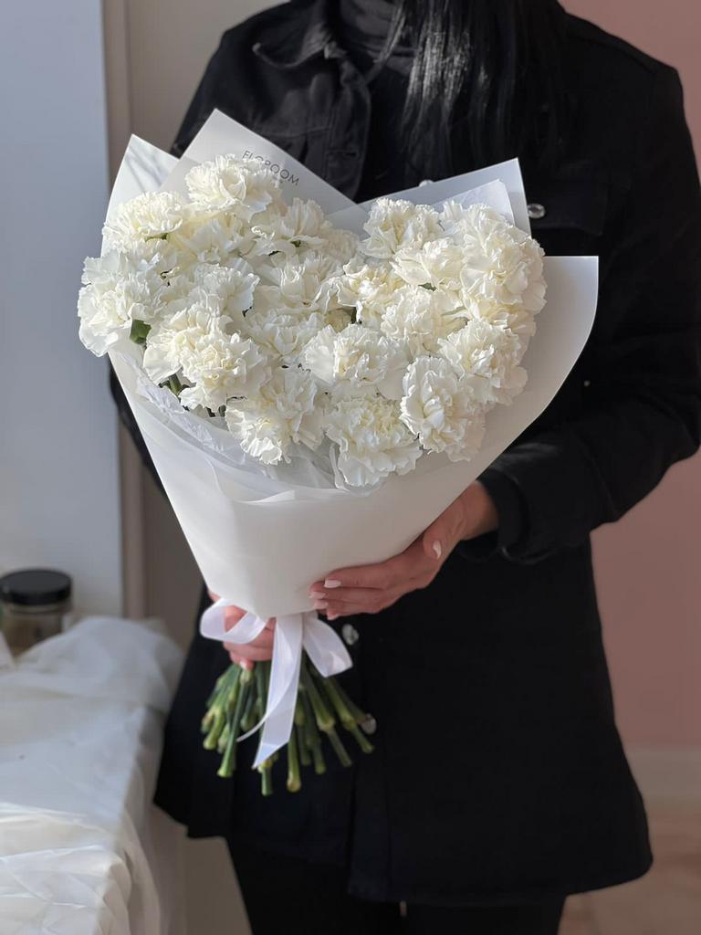 БУКЕТ ИЗ ДИАНТУСА (Белые / Кремовые)