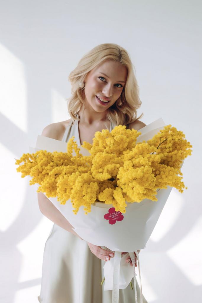 БУКЕТ ИЗ МИМОЗЫ