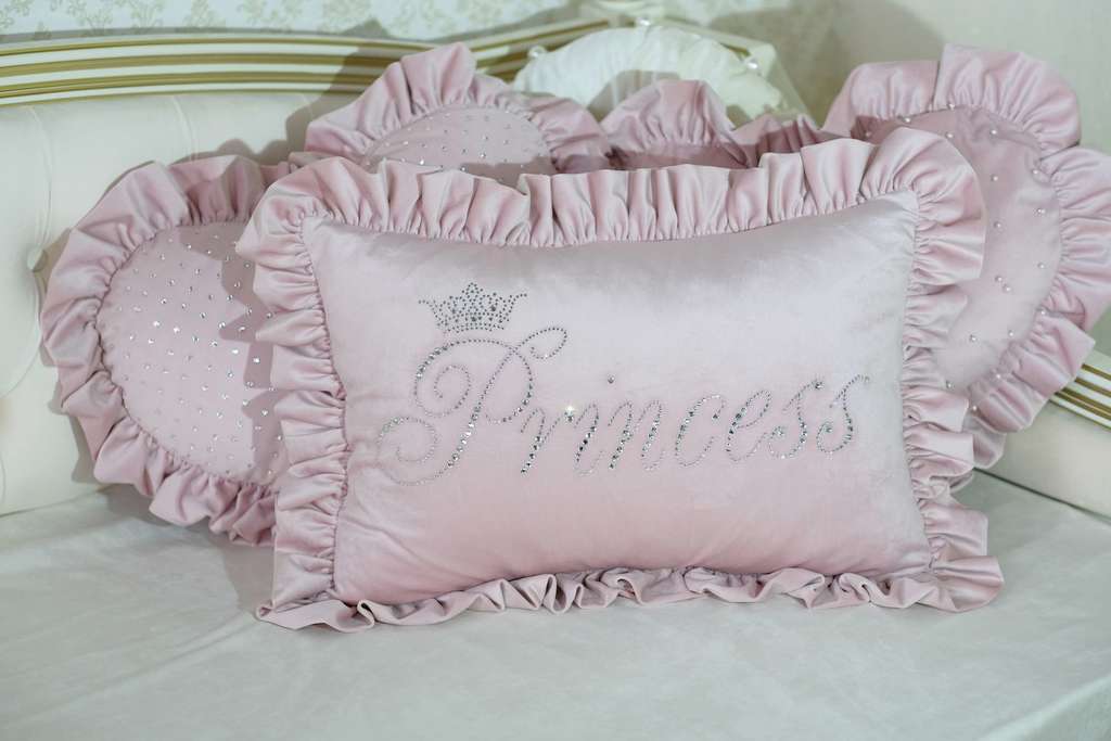 Декоративная подушка "Princess"