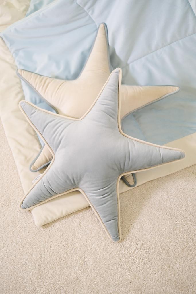 Декоративная подушка "Звездочка"