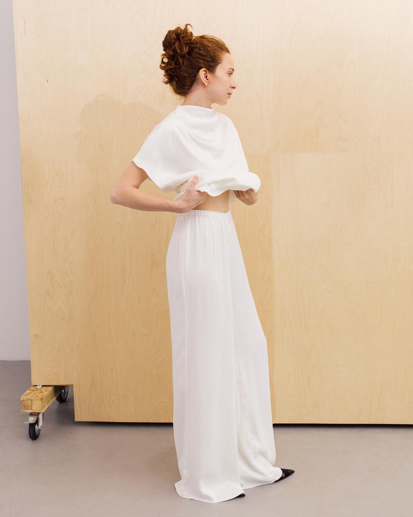 Брюки на резинке, молочный