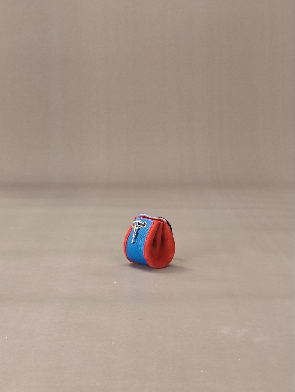 Сумочка для наушников алая+синий