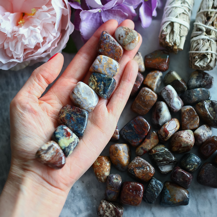 Галтовка питерсита (петерсита)