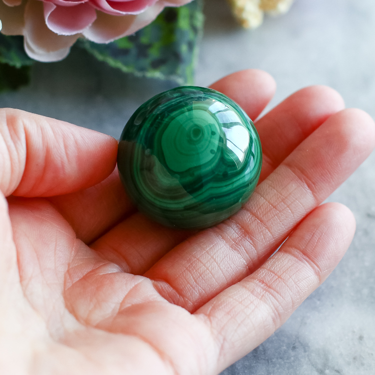 Шар из малахита