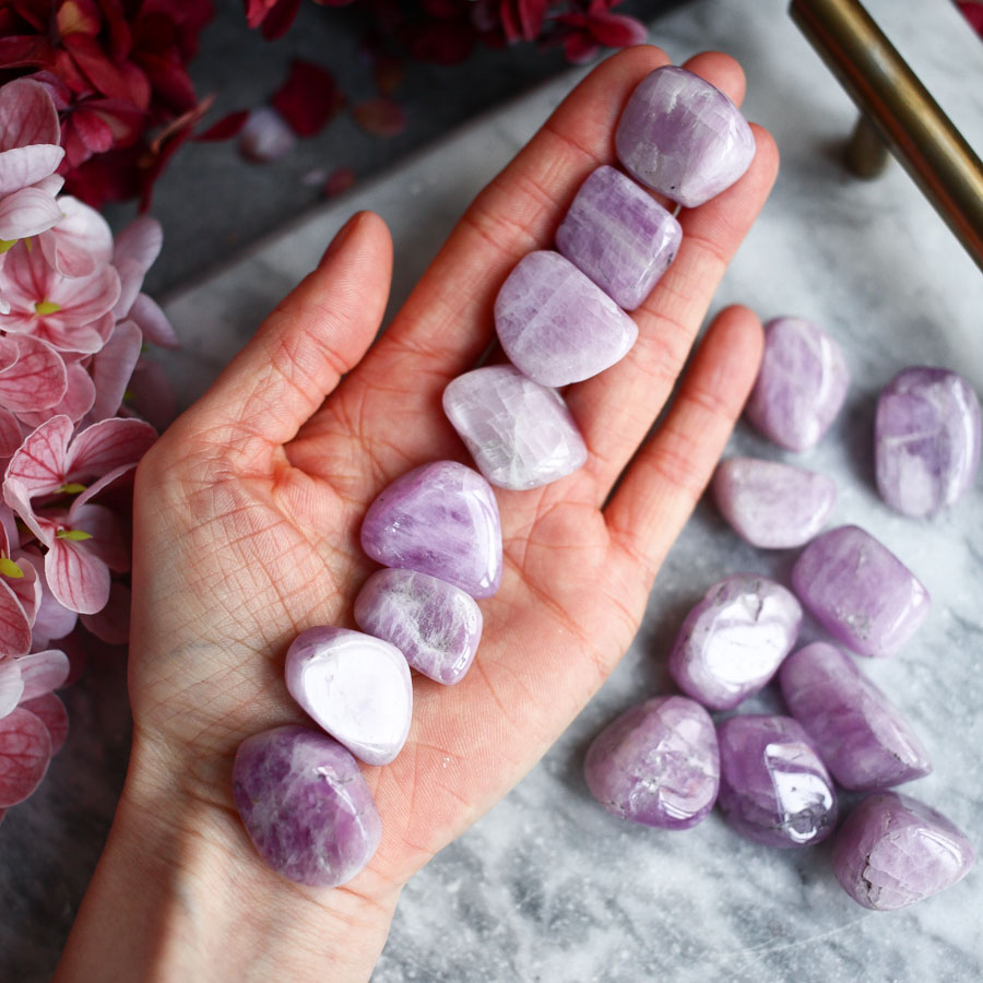 Галтовка кунцита