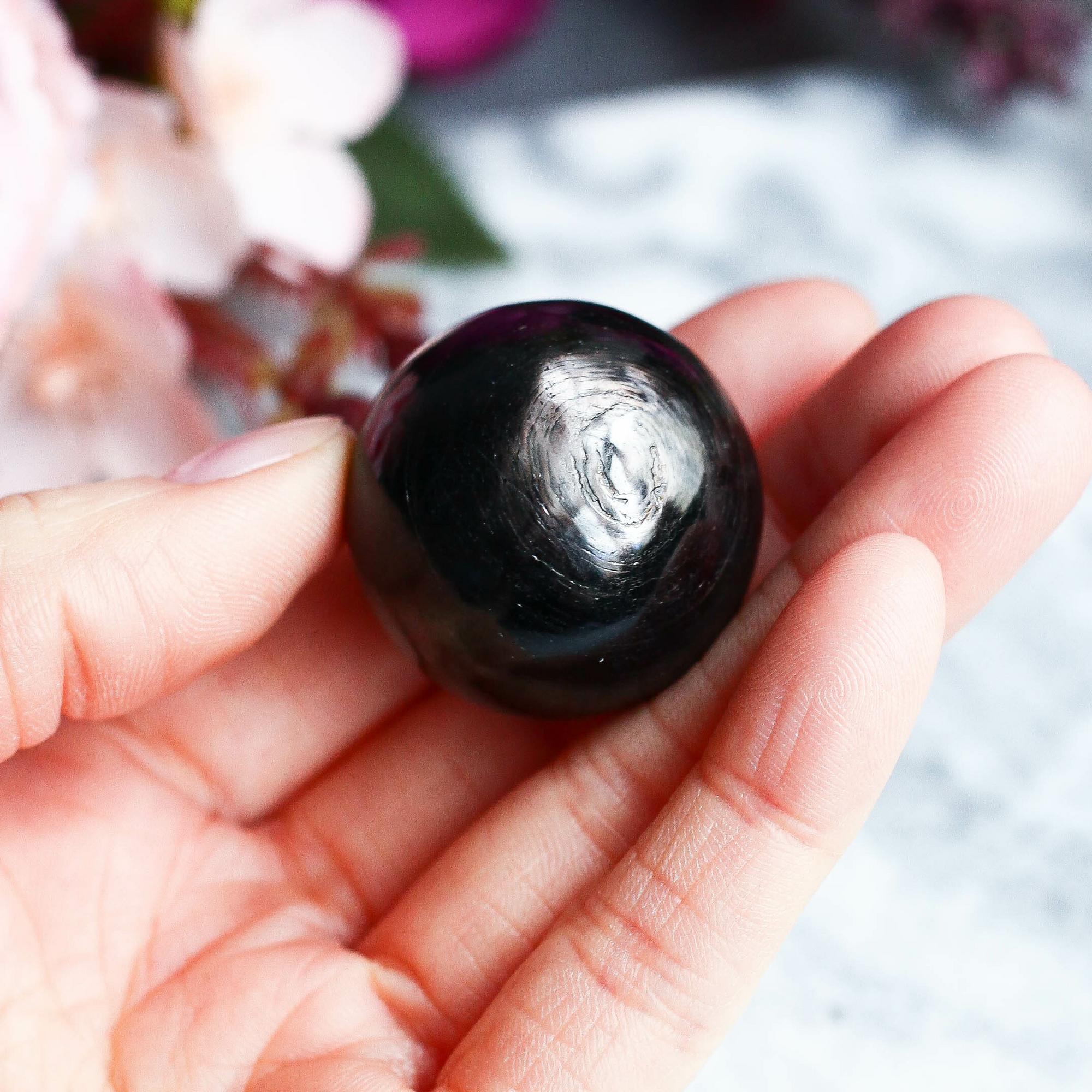 Гиперстен в форме шара