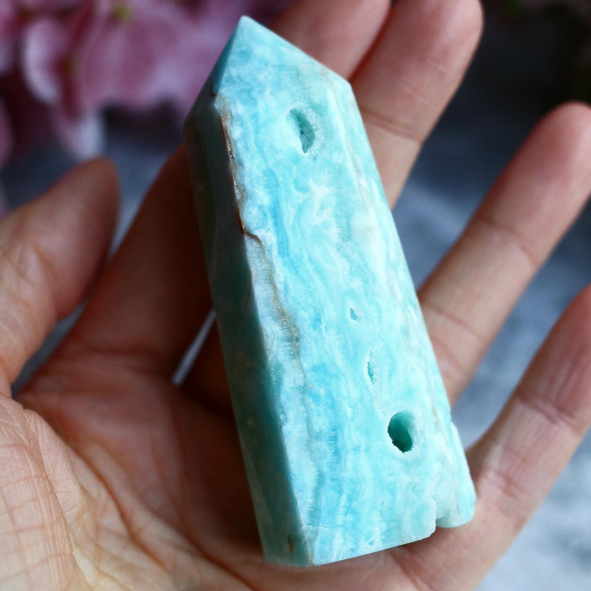 Кристалл-генератор из голубого арагонита-кальцита ("карибский кальцит")