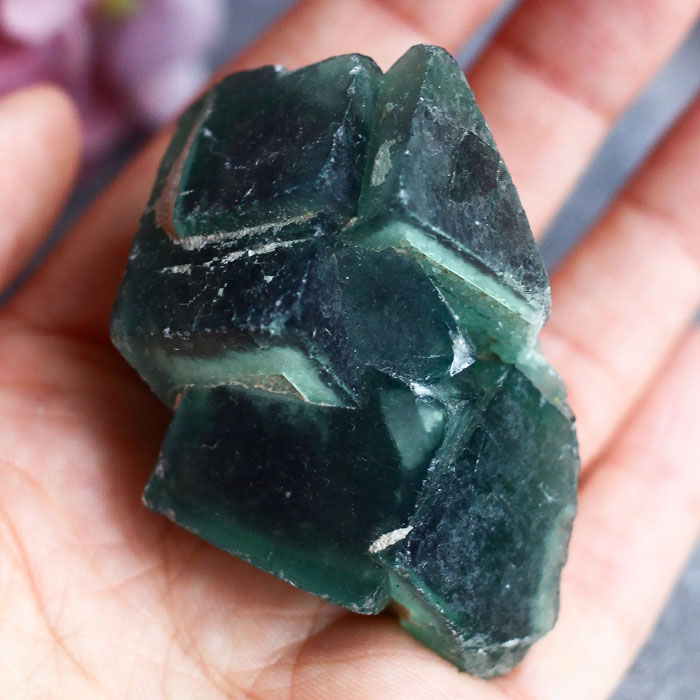 Флюорит кристаллический (сросток кристаллов)