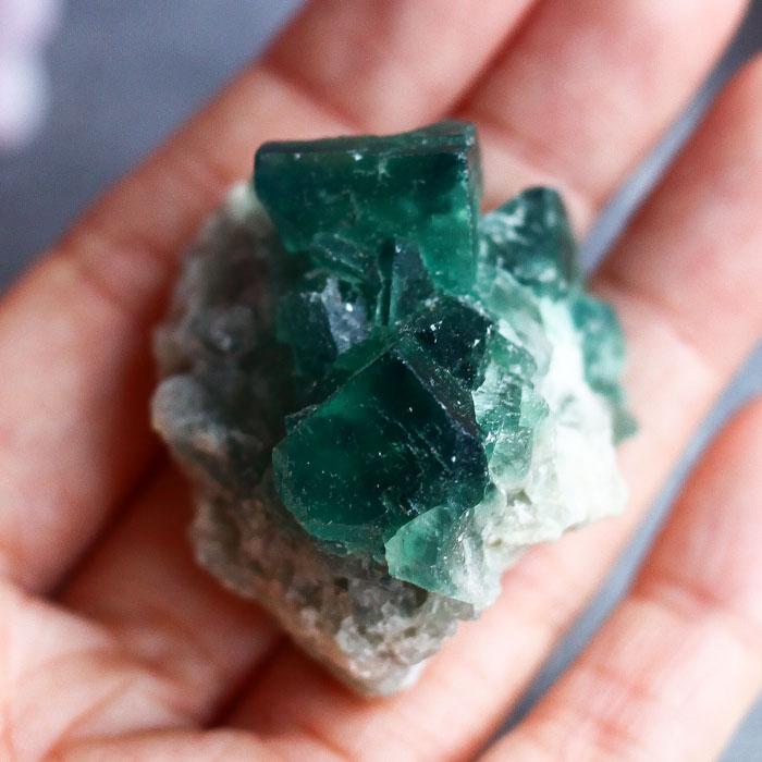 Флюорит кристаллический (сросток кристаллов)